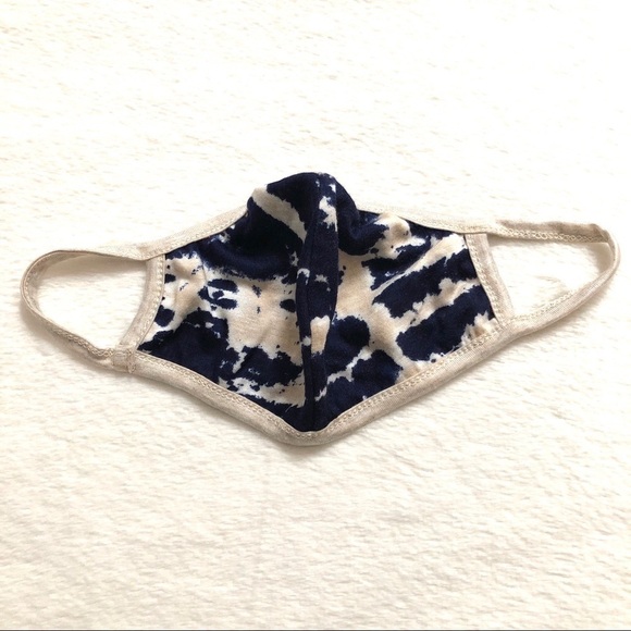 🔴 5 for $10 ONE Abstract Design Blue Cream Face Mask - Picture 3 of 7